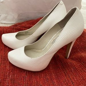 BCBGeneration White, Textured Heels
